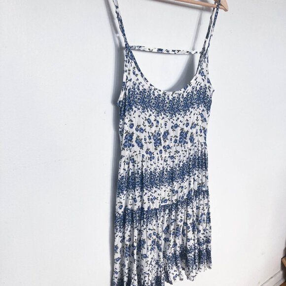 Brandy Melville Blue Floral Jada Dress - Picture 6 of 9